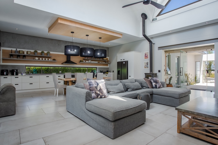 4 Bedroom Property for Sale in Pearl Valley at Val de Vie Western Cape